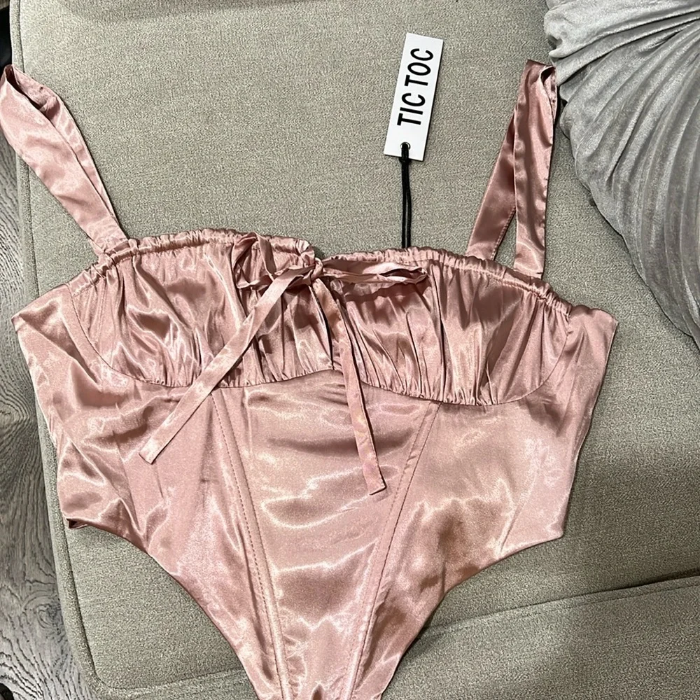 Top - Picture 1 of 4